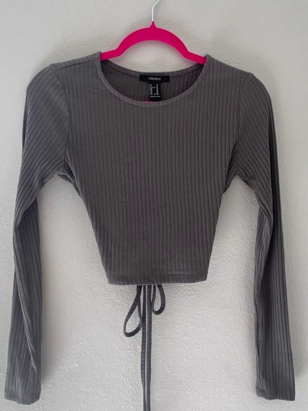 Forever 21 Gray Ribbed Long-Sleeve Cropped Tie-Hem Top